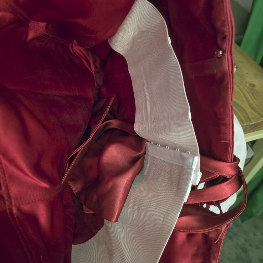 Unforgettable Gown -  plus size, deep wine red + a buttonup train - Picture 14 of 14